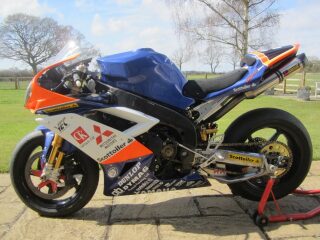 2008 Phase one Yamaha R1 1000cc (photo 2 of 2)
