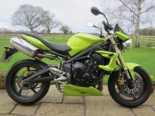 2009 Triumph Street Triple 675cc 18000m (photo 1 of 2)
