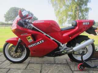 1990 Ducati 851 Superbike (photo 2 of 2)