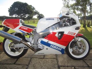 1992 Yamaha OWO1 FZR 750 R (photo 1 of 2)