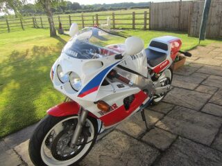 1992 Yamaha OWO1 FZR 750 R (photo 2 of 2)