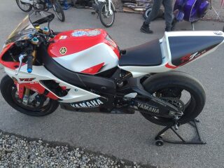 1998 Yamaha R7 OW02 750 (photo 2 of 2)