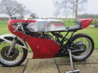 1974 Yamaha TZ350B Drum Brake (photo 2 of 2)