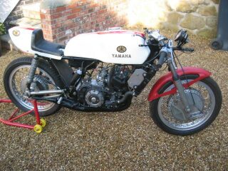 1975 Yamaha TZ350B Drum Brake Classic racing Motorcycle Bike (photo 2 of 2)