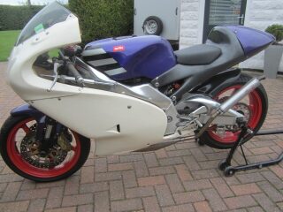 Aprilia RSV250 (photo 2 of 2)