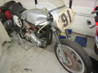 Norton featherbed Dominator Commando racer 750cc (photo 1 of 2)
