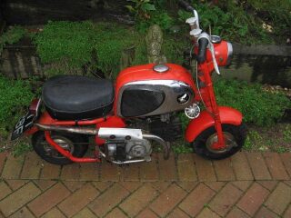 1963 Honda CZ100 50cc Monkey Bike (photo 1 of 2)