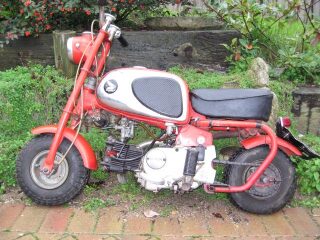 1963 Honda CZ100 50cc Monkey Bike (photo 2 of 2)