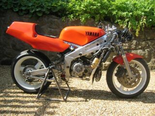 1990 Yamaha TZ250A Reverse Cylinder Classic racing Motorcycle Bike (photo 1 of 2)