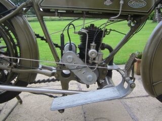 1914 IXION 349cc Pioneer Machine 3 speed sturmey Archer (photo 1 of 2)