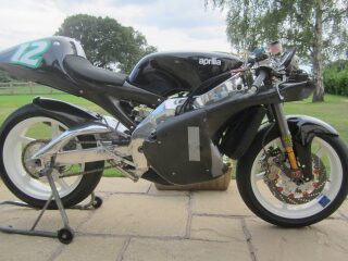 1996 Aprilia RSV Twin 250cc (photo 1 of 2)