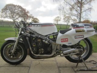 1984 Suzuki RGB500 MK9 500cc Square 4 Disc Valve (photo 1 of 2)
