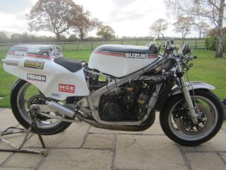 1984 Suzuki RGB500 MK9 500cc Square 4 Disc Valve (photo 2 of 2)