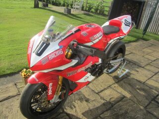 2006 2 times TT winning Yamaha R1 Aim Racing John McGuiness (photo 2 of 2)