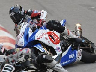 Ex Gary Johnson 2008 Aim Racing Suzuki Superbike (photo 2 of 2)