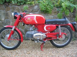Motobi 125cc Classic racing Motorcycle Bike (photo 1 of 2)