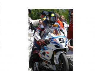 2005/2006 Ex Bruce Anstey Isle of man TT Tas Suzuki Superbike (photo 1 of 2)