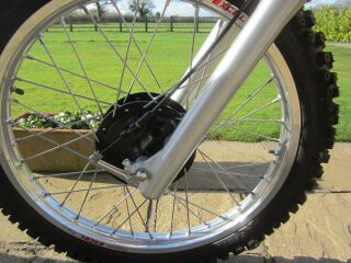 1977 Suzuki RM250 Moto Cross Scrambler Restored (photo 1 of 2)