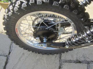 1977 Suzuki RM250 Moto Cross Scrambler Restored (photo 1 of 2)