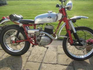 1960 DOT TRials 250cc Villiers with Earls Type Forks (photo 1 of 2)