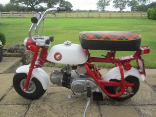 1967 Honda Z50M monkey Bike (photo 2 of 2)