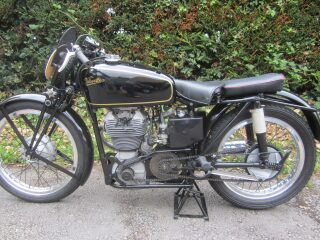 1939 Velocette MK8 KTT 350 (photo 2 of 2)