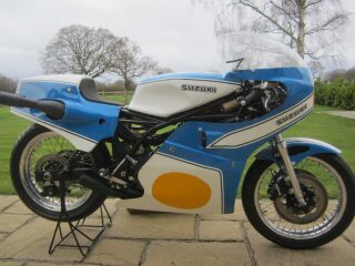 1978 Suzuki RG500 MK3 500cc 4 cylinder disc Valve (photo 1 of 2)
