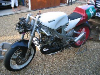 1992 Yamaha TZ250B Classic racing Motorcycle Bike v twin (photo 2 of 2)
