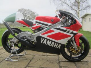 1999 Yamaha TZ250 V Twin (photo 1 of 2)