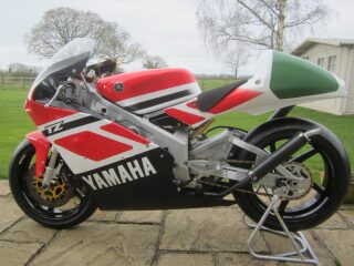 1999 Yamaha TZ250 V Twin (photo 2 of 2)