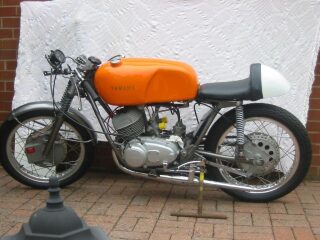 1964 Yamaha TD1A 250 Classic racing Motorcycle Bike (photo 1 of 2)