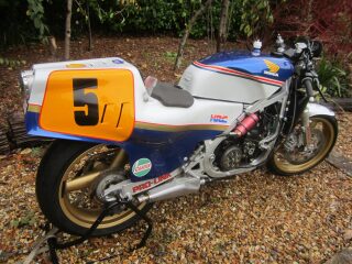 1985 Honda RS500 3 Cylinder (photo 2 of 2)