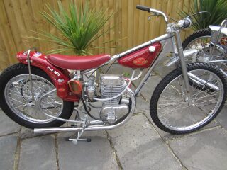 1963 Jack Young Eso 500cc Speedway machine (photo 1 of 2)